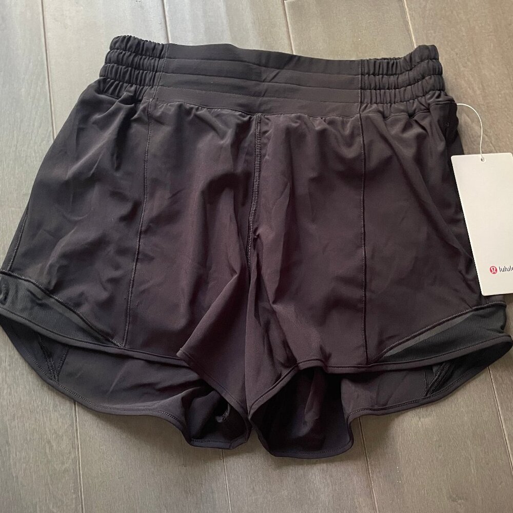 Lululemon Hotty Hot High-Rise Lined Short 4" Black Size 6